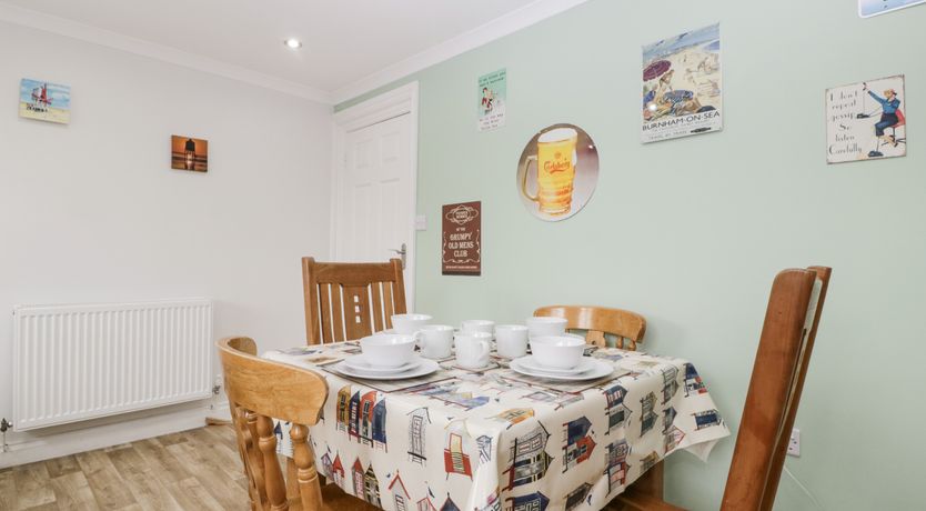 Photo of 8A Rosewood Avenue