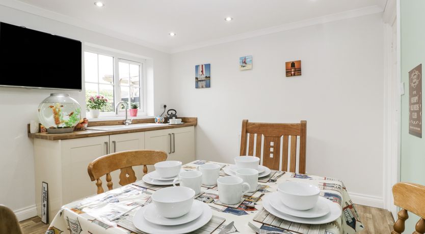 Photo of 8A Rosewood Avenue