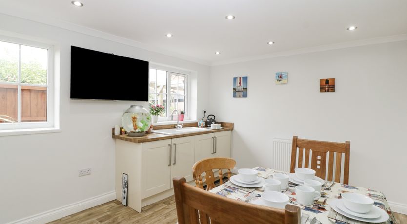 Photo of 8A Rosewood Avenue