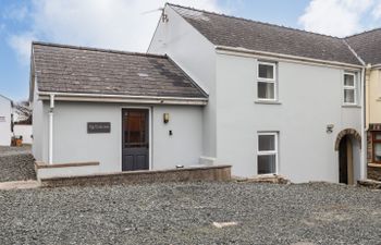 Ty Talcen Holiday Cottage