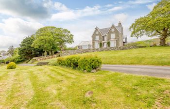 Ael Y Bryn Country House Holiday Cottage