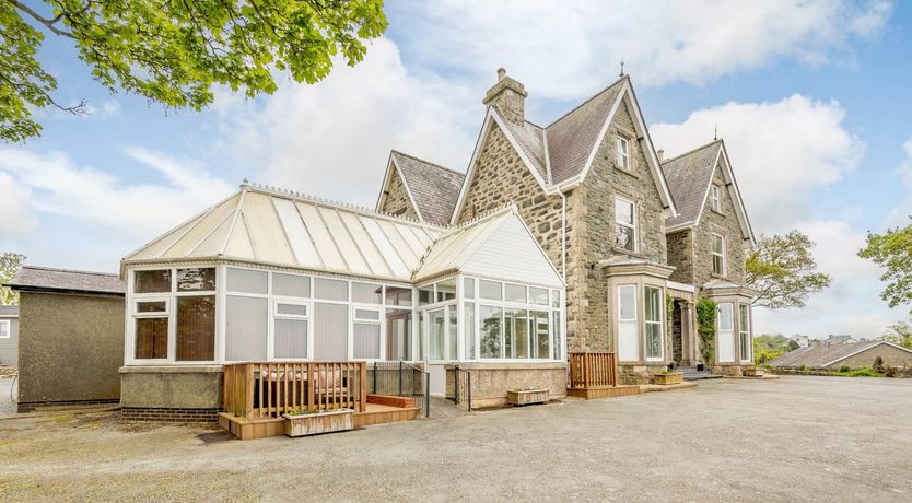 Photo of Ael Y Bryn Country House