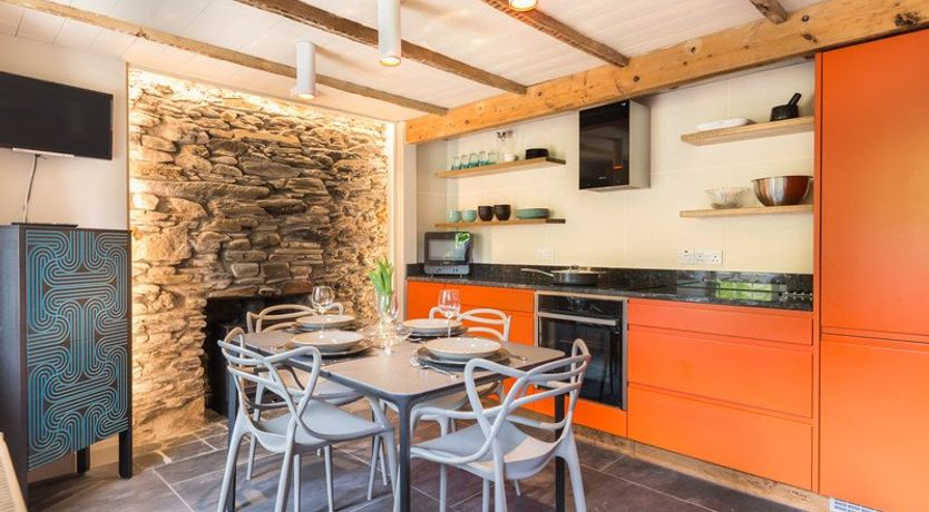 Photo of Crow's Nest