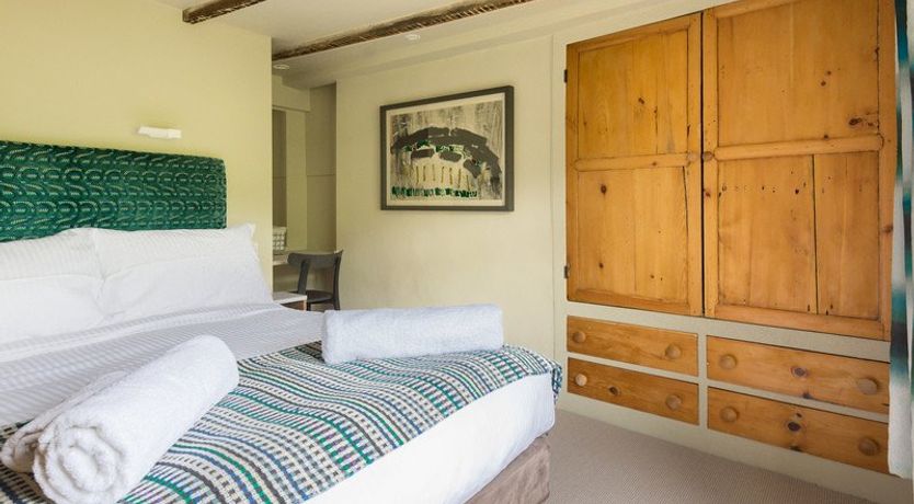 Photo of Crow's Nest