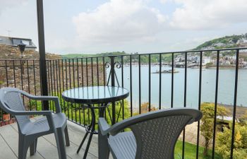 Ferry View Holiday Cottage