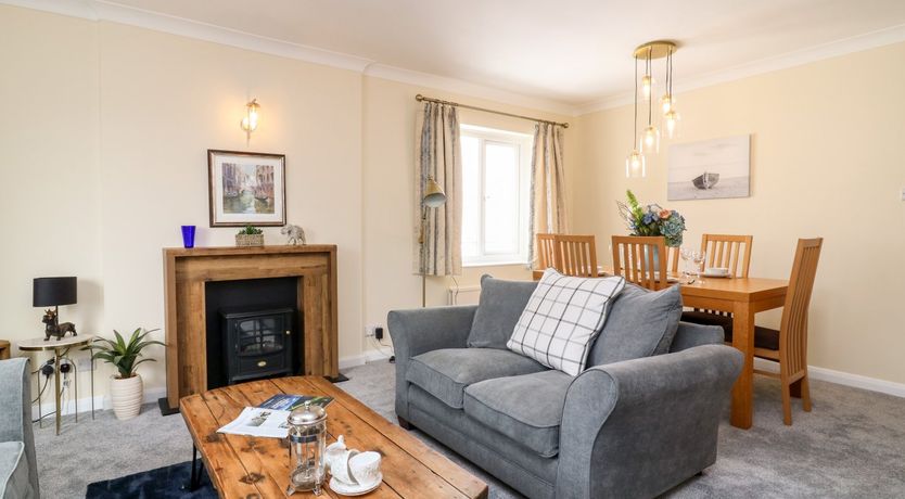 Photo of 2 Chapelstones