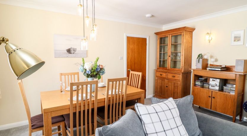 Photo of 2 Chapelstones