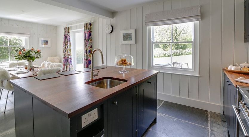 Photo of Black Rock House