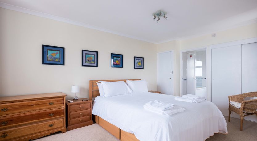 Photo of Shilling Stones