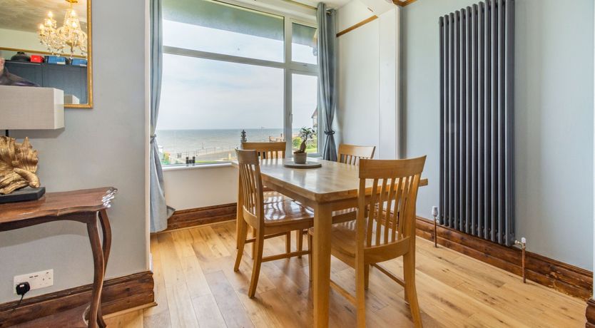 Photo of Beachside Apartment