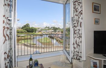 Harbour View Holiday Cottage