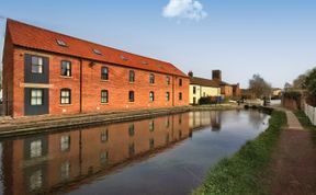 Photo of Canalside Wharf