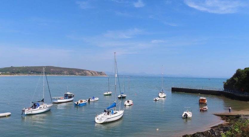 Photo of 6 Boat Yard