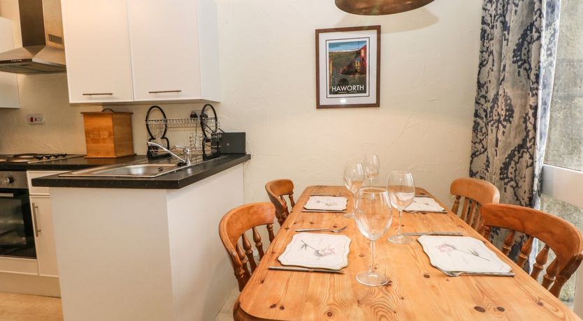 Photo of Bronte Barn