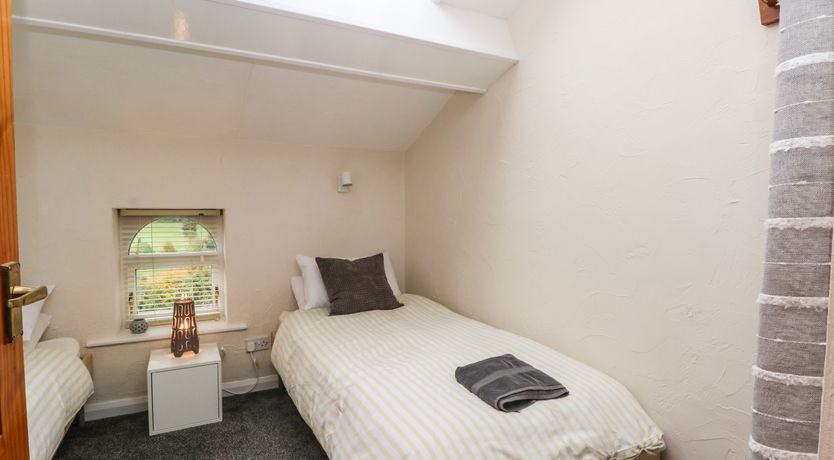 Photo of Bronte Barn