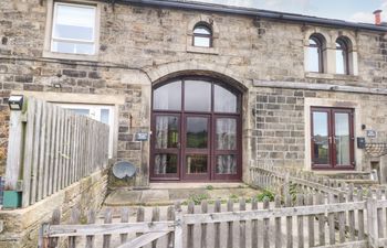 Bronte Barn Holiday Cottage