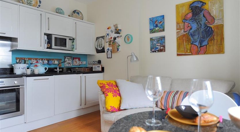 Photo of 6 Coram Tower