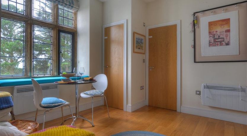 Photo of 6 Coram Tower