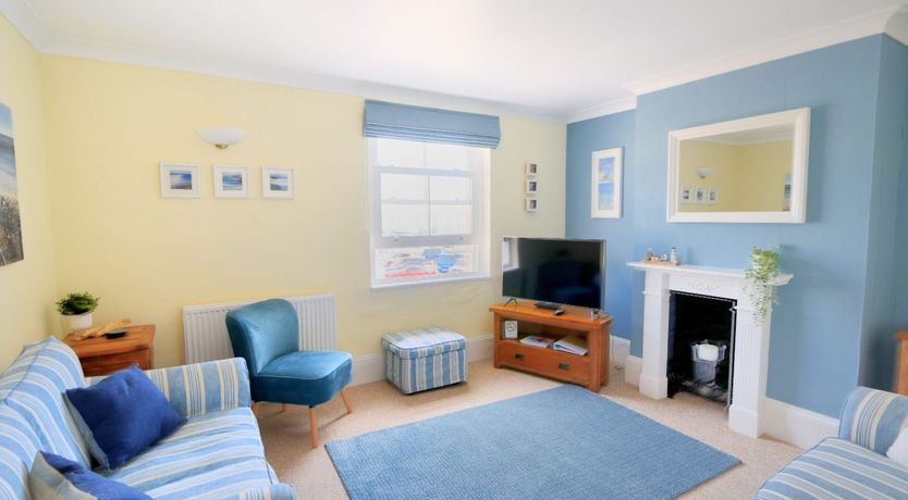 Photo of 2 Cobb View