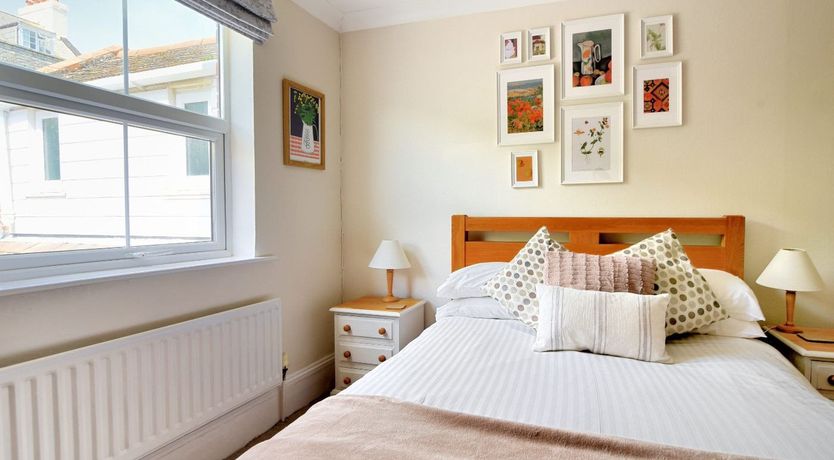 Photo of 2 Cobb View