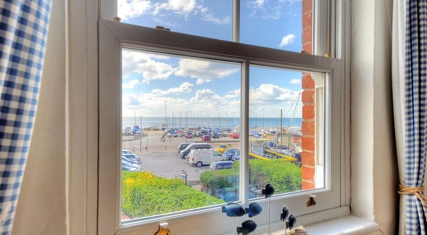 Photo of 2 Cobb View