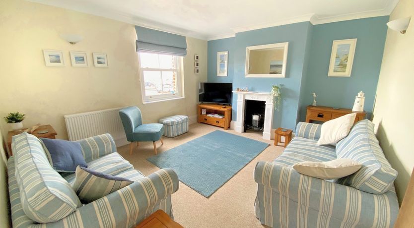 Photo of 2 Cobb View