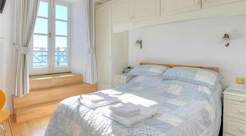 Photo of 2 Argyle House