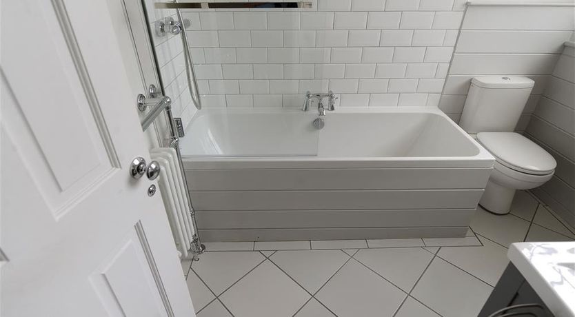 Photo of 2 Woodville