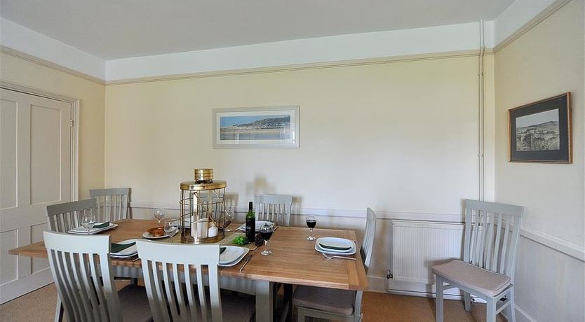 Photo of 2 Old Home Farm