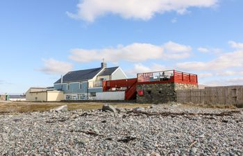 Swn Y Mor Holiday Cottage