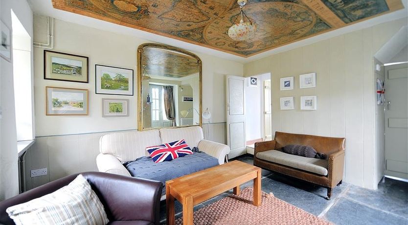 Photo of 10 Cobb Terrace