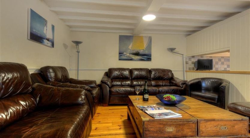 Photo of The White House