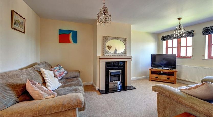 Photo of 28 Barnes Meadow