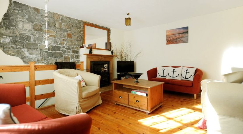 Photo of Waltham House