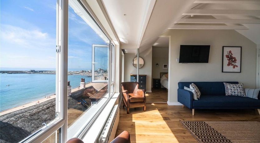 Photo of 3 Beach Way House