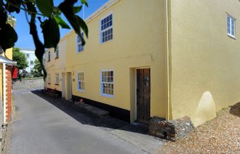 4/5 Georges Square Holiday Cottage