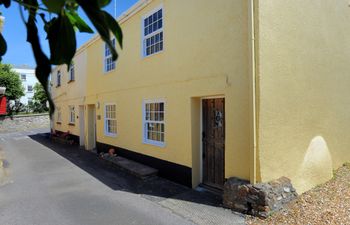 4/5 Georges Square Holiday Cottage