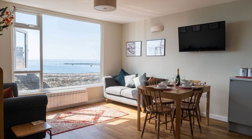 Photo of 2 Beach Way House