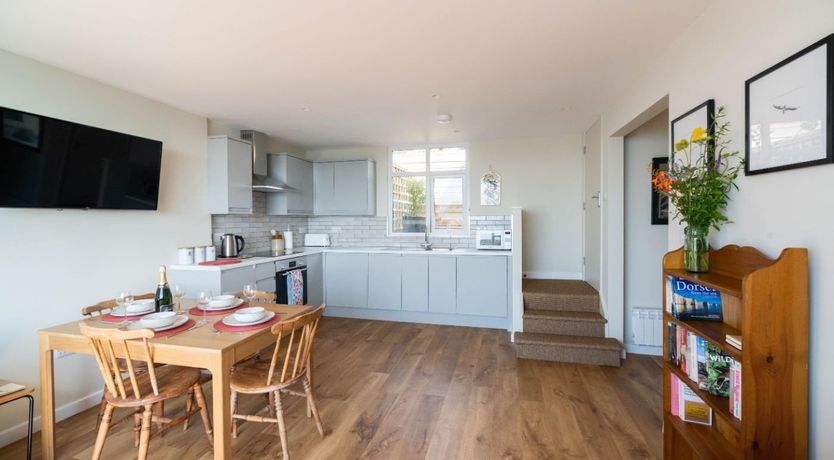 Photo of 2 Beach Way House