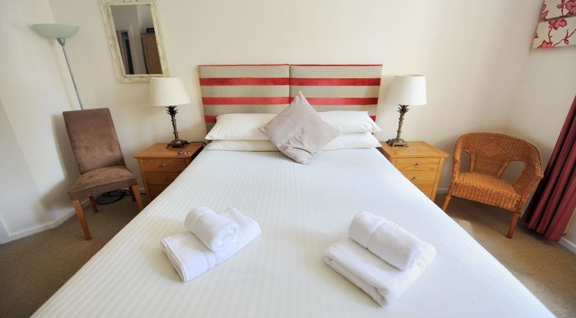 Photo of 8 Buckfields