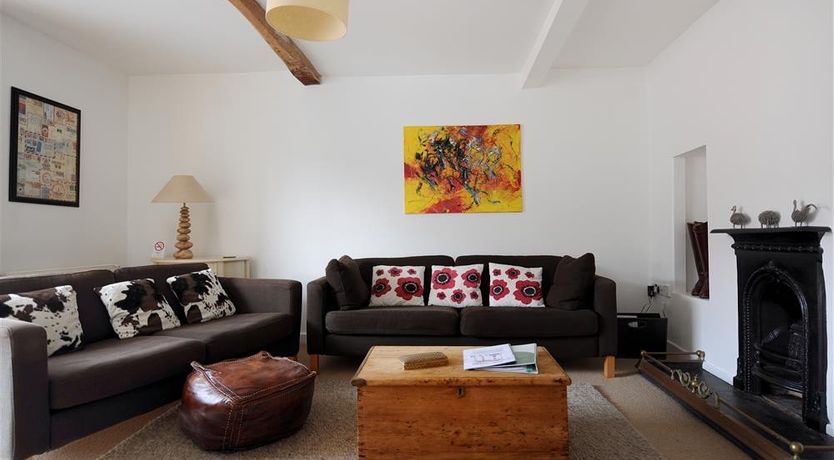 Photo of Hamilton House