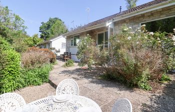 High Trees Holiday Cottage