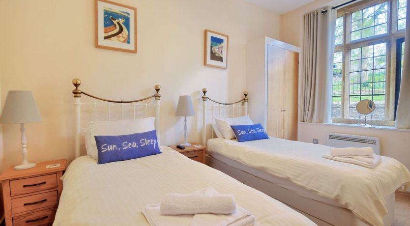 Photo of 1 Coram Tower