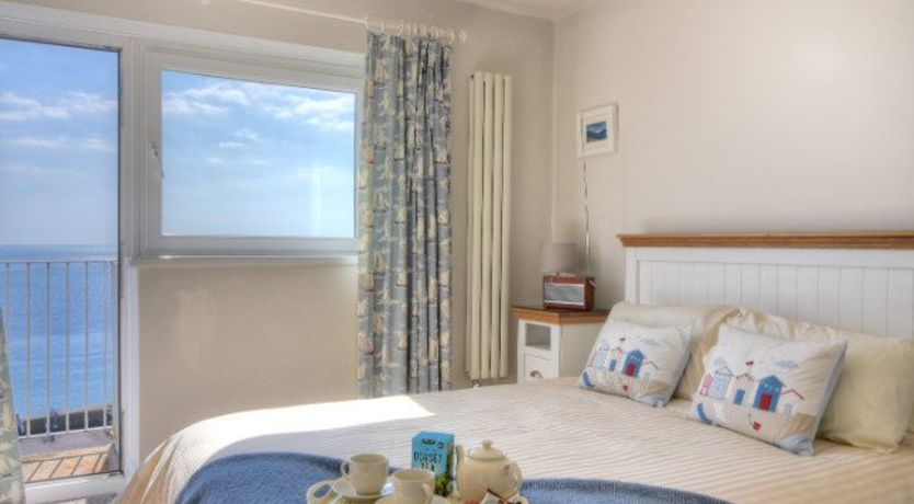 Photo of 9 Bay View Court