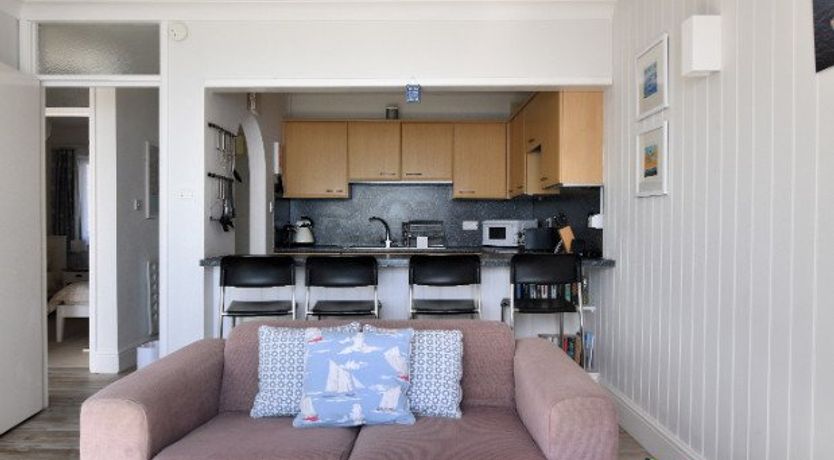 Photo of 9 Bay View Court