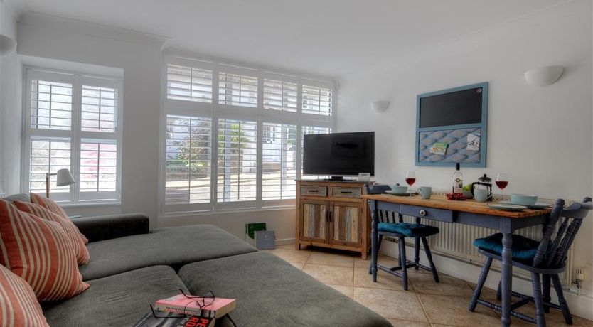 Photo of Waterloo Place