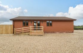 Photo of delphine-lodge-meadow-view-lodges