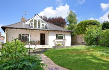 Oak Tree Holiday Cottage