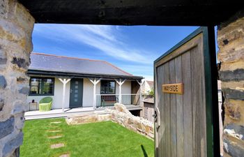 Wayside Holiday Cottage