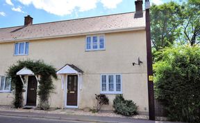 Photo of 4 Riverside Cottages